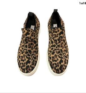 Steve Madden Size 7 Leopard Print Slip-On Sneakers